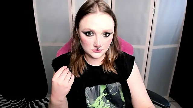 Snapshot of YourDyingBride chatting on 18, 10, 2025 YourDyingBride online show from 18, 10, 2025