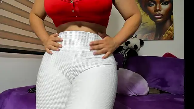 Snapshot of Emiily_88 chatting on 25, 2, 2025 Emiily 88 online show from 25, 2, 2025