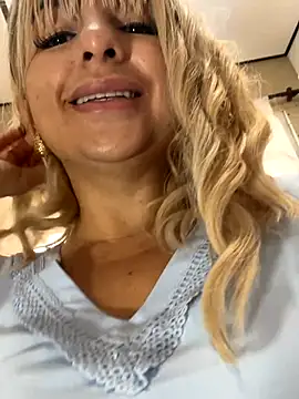 Snapshot of sammyqueenx21 chatting on 2, 10, 2025 sammyqueenx21 online show from 2, 10, 2025