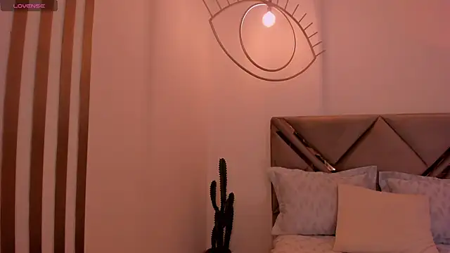 ErikaBenz  online show from 14, 3, 2026