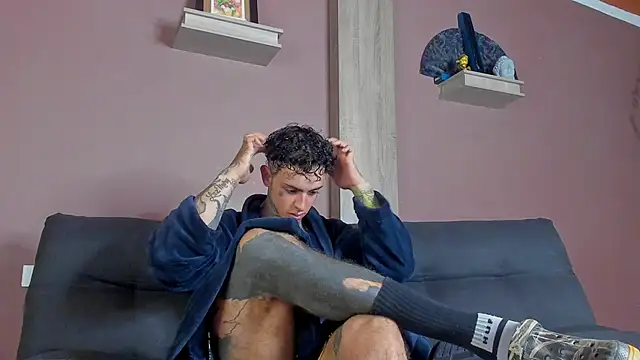 Snapshot of Aron_ford chatting on 13, 1, 2026 Aron ford online show from 13, 1, 2026