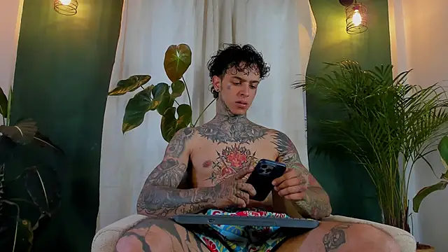 Snapshot of Aron_ford chatting on 15, 7, 2026 Aron ford online show from 15, 7, 2026