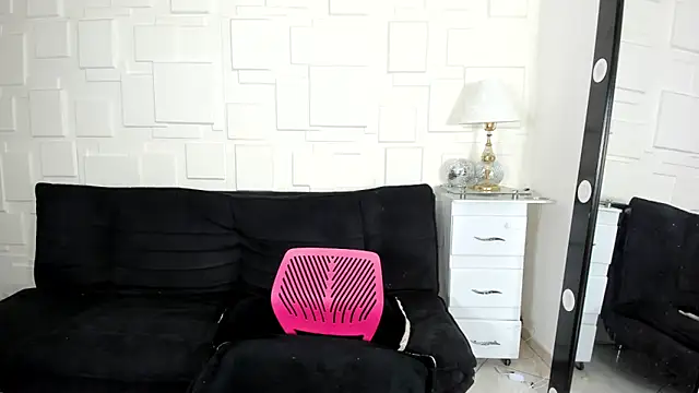 Snapshot of dollpamela chatting on 5, 1, 2025 dollpamela online show from 5, 1, 2025