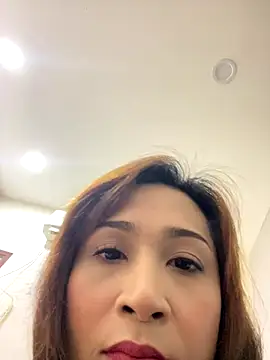 Snapshot of Sanieku chatting on 21, 12, 2025 Sanieku online show from 21, 12, 2025