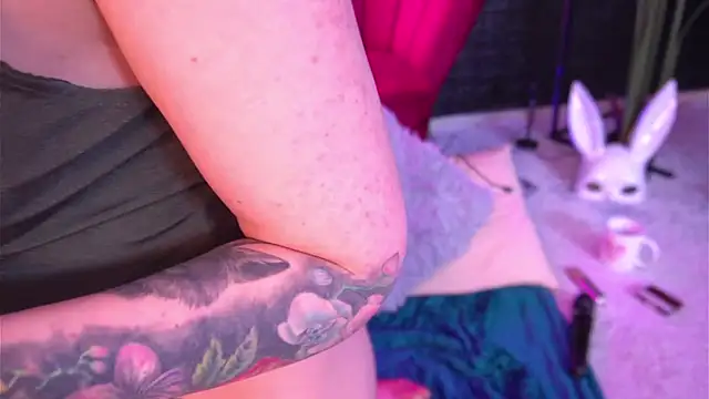 ScarlettQuate online show from 7, 12, 2024