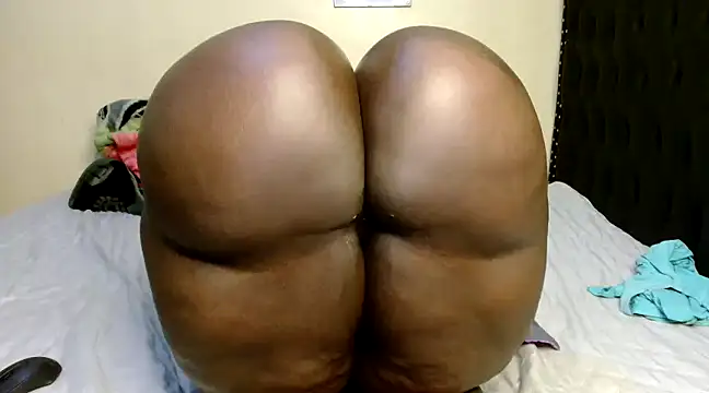 Toomuchbooty33 online show from 3, 12, 2024