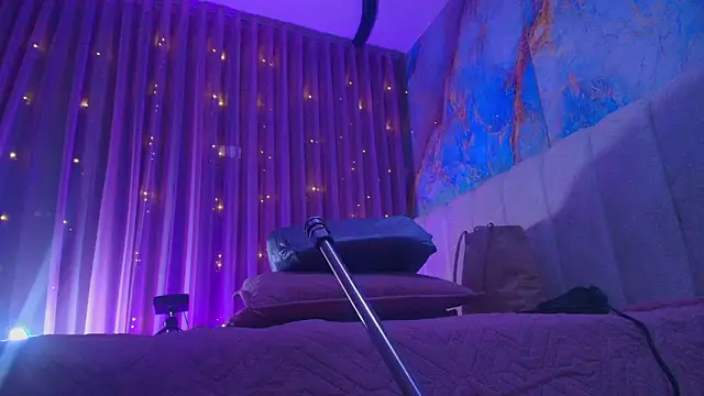 britanyy  online show from 27, 2, 2026