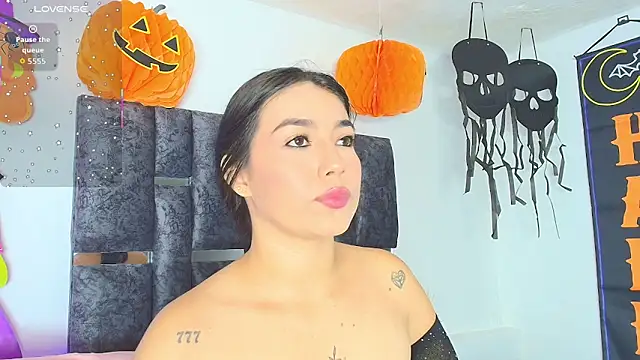 Snapshot of Natasharuso chatting on 25, 10, 2025 Natasharuso online show from 25, 10, 2025