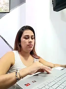 Snapshot of Latina_sexy1 chatting on 21, 3, 2025 Latina sexy1 online show from 21, 3, 2025