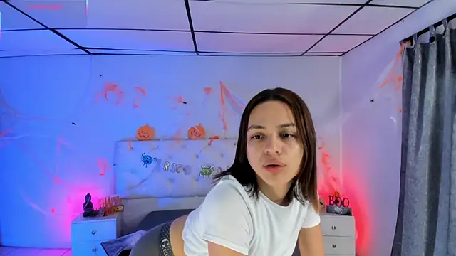 Snapshot of Aron_cruz chatting on 4, 11, 2025 Aron cruz online show from 4, 11, 2025