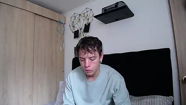 Santiago kiler online show from 14, 10, 2025