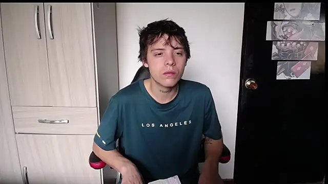 Snapshot of Santiago_kiler chatting on 22, 12, 2025 Santiago kiler online show from 22, 12, 2025