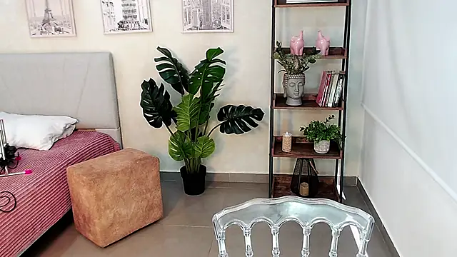 Snapshot of Sassy--Girl chatting on 19, 2, 2025 Sassy--Girl online show from 19, 2, 2025