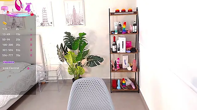 Snapshot of Sassy--Girl chatting on 14, 3, 2025 Sassy--Girl online show from 14, 3, 2025