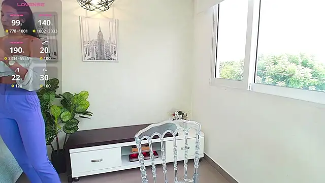 Snapshot of Sassy--Girl chatting on 24, 9, 2025 Sassy--Girl online show from 24, 9, 2025