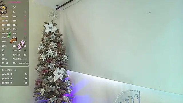 Snapshot of Sassy--Girl chatting on 2, 12, 2025 Sassy--Girl online show from 2, 12, 2025