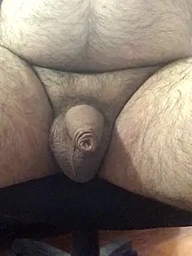 Snapshot of hairysmallcockguy chatting on 16, 12, 2025 hairysmallcockguy online show from 16, 12, 2025