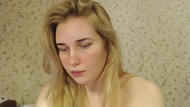 mmmPinUpGirl online show from 15, 9, 2025