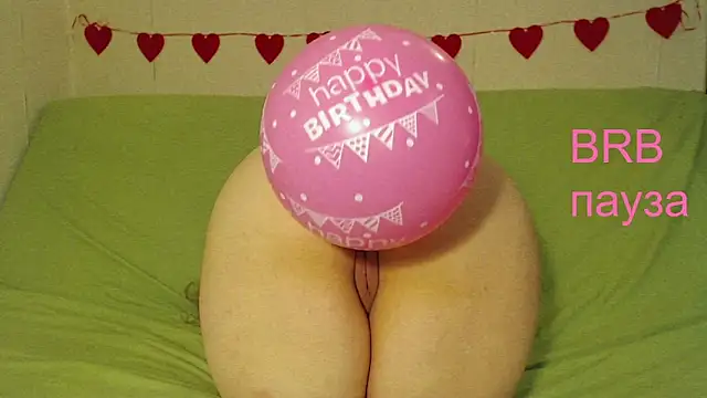 mmmPinUpGirl online show from 8, 5, 2026