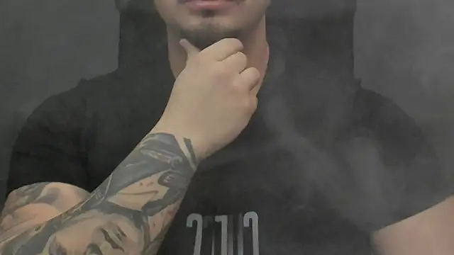 Snapshot of TonyWilcox chatting on 11, 11, 2025 TonyWilcox online show from 11, 11, 2025