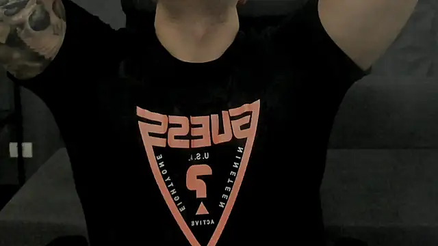 Snapshot of TonyWilcox chatting on 12, 2, 2026 TonyWilcox online show from 12, 2, 2026