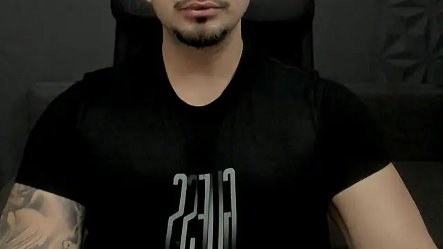 Snapshot of TonyWilcox chatting on 13, 2, 2026 TonyWilcox online show from 13, 2, 2026