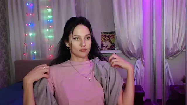 Snapshot of Zlata888 chatting on 15, 10, 2025 Zlata888 online show from 15, 10, 2025