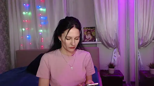 Snapshot of Zlata888 chatting on 28, 11, 2025 Zlata888 online show from 28, 11, 2025