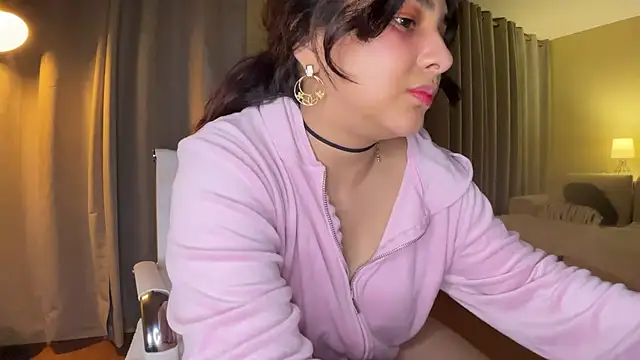 xSelena online show from 18, 12, 2024