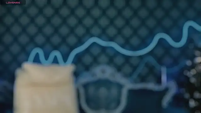 Daphne Moss online show from 15, 12, 2025