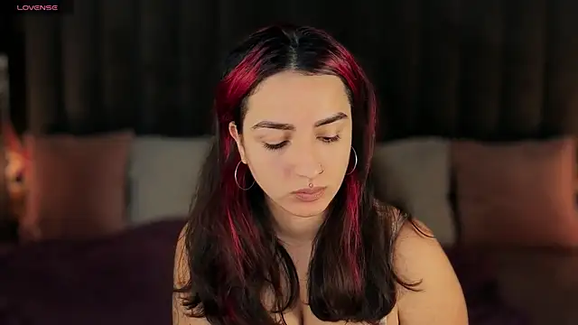 Daphne Moss online show from 9, 1, 2026