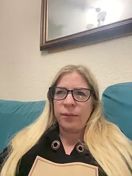 Snapshot of jayjencam chatting on 9, 10, 2025 jayjencam online show from 9, 10, 2025