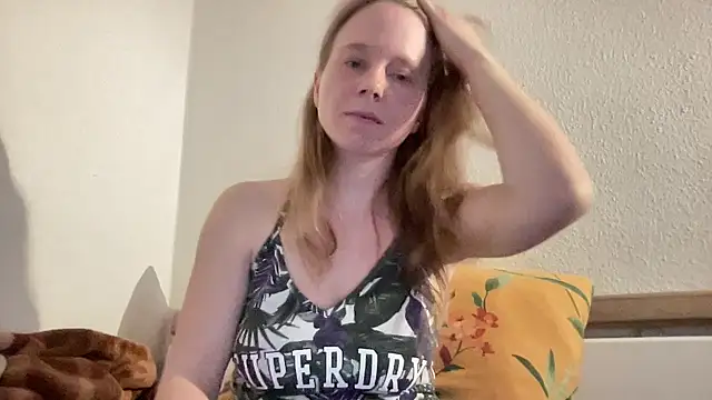 Snapshot of SweetLucy96 chatting on 11, 3, 2025 SweetLucy96 online show from 11, 3, 2025