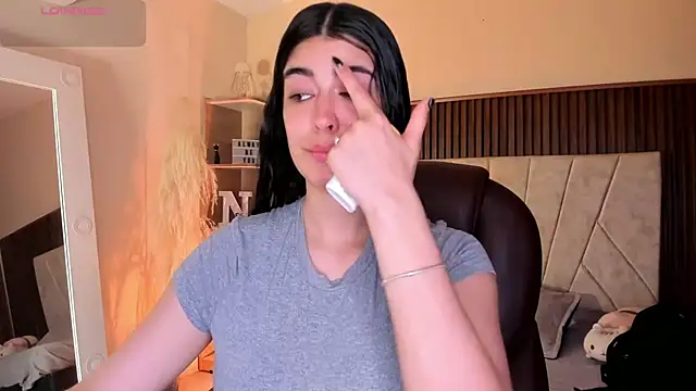  Niah  online show from 11, 9, 2025