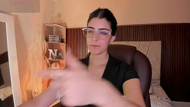  Niah  online show from 14, 10, 2025