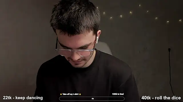 Snapshot of jame_flow chatting on 3, 3, 2025 jame flow online show from 3, 3, 2025