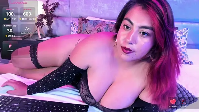 gatuwildhott online show from 25, 3, 2026