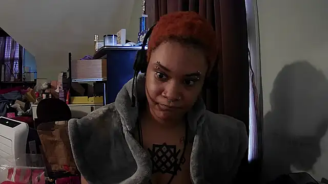 Snapshot of nickytheehawtie chatting on 28, 4, 2026 nickytheehawtie online show from 28, 4, 2026