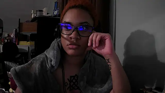 Snapshot of nickytheehawtie chatting on 1, 5, 2026 nickytheehawtie online show from 1, 5, 2026