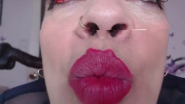 Snapshot of LIila28six chatting on 12, 3, 2026 LIila28six online show from 12, 3, 2026