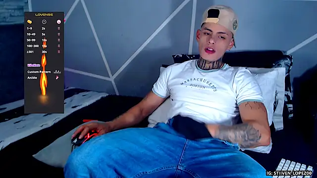 danilohot 19 online show from 4, 10, 2025