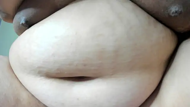 Snapshot of Alondra_zaaens chatting on 3, 1, 2025 Alondra zaaens online show from 3, 1, 2025