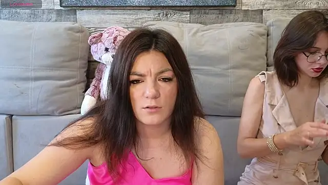 Snapshot of Vika_loves_you chatting on 25, 9, 2025 Vika loves you online show from 25, 9, 2025