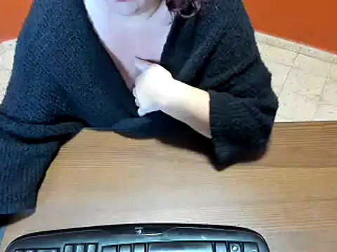 Snapshot of NikkiHolland chatting on 29, 1, 2025 NikkiHolland online show from 29, 1, 2025