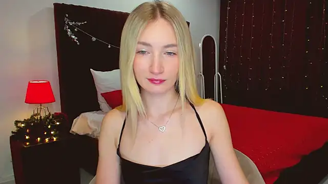 Snapshot of bella__rose chatting on 14, 12, 2024 bella rose online show from 14, 12, 2024
