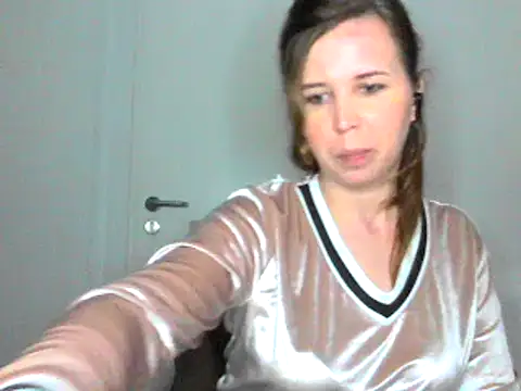 loveis007 online show from 25, 2, 2025