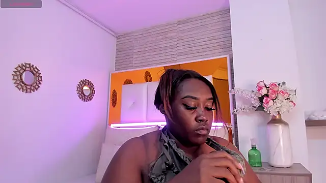 Snapshot of ShaniaBrownn chatting on 20, 3, 2025 ShaniaBrownn online show from 20, 3, 2025