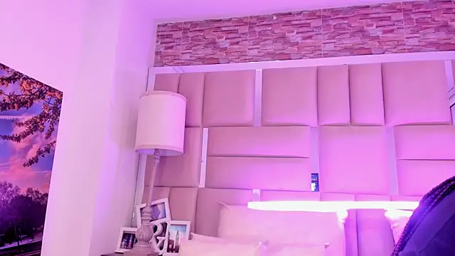 Snapshot of ShaniaBrownn chatting on 22, 5, 2026 ShaniaBrownn online show from 22, 5, 2026