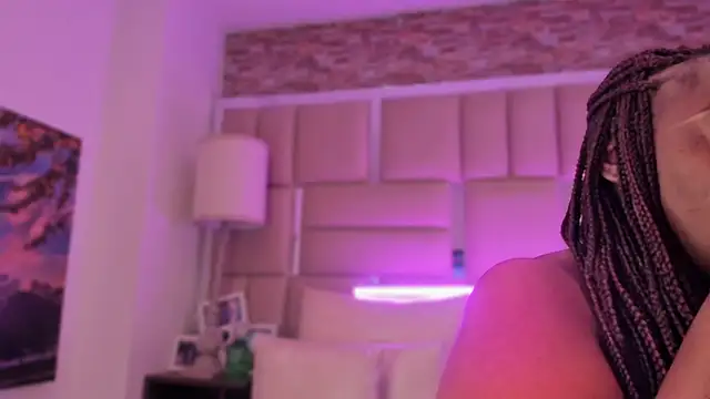 Snapshot of ShaniaBrownn chatting on 24, 5, 2026 ShaniaBrownn online show from 24, 5, 2026