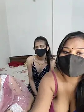 cutee  crazy online show from 29, 5, 2026